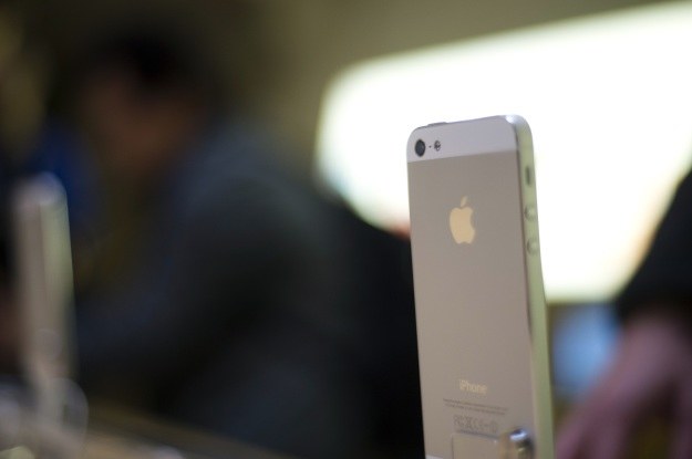 Sprzedaż iPhone'a 5 zablokowana w Meksyku? /AFP