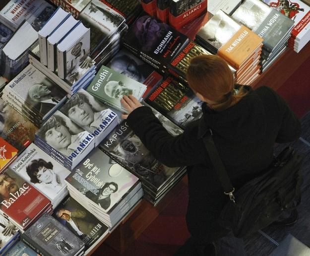 Sprzedaż książek w ubiegłym roku spadła w Polsce o 8 procent  /fot. Maksymilian Rigamonti /Reporter