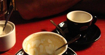 Sprzedaż napojów typu capuccino czy kawa latte winna być opodatkowana stawką 7-proc. /INTERIA.PL