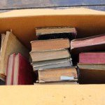 książki Sprzedaż starych książek. Tyle płacą antykwariaty i punkty z makulaturą