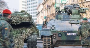 Sprzęt wojskowy jako reparacje? Niemiecki dyplomata z propozycją