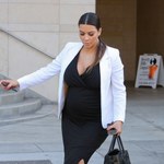 Spuchnięta Kardashian w zaawansowanej ciąży