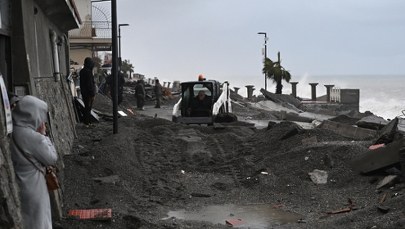 Spustoszenie na Sycylii i Sardynii. Zdewastowane miasta, domy i drogi