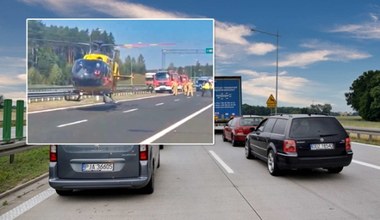 Spychali auto z drogi, gdy uderzył w nich tir. Nie żyją trzy osoby