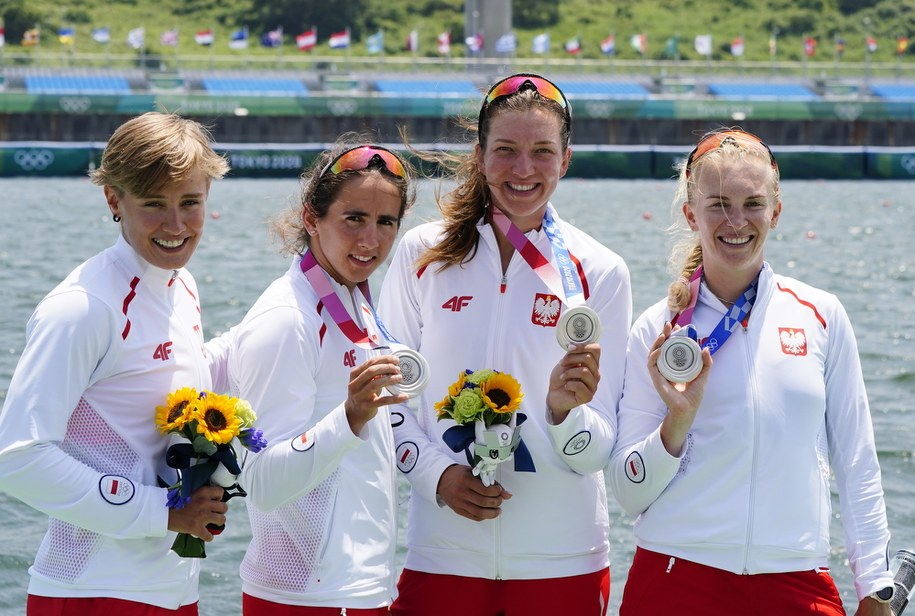 Srebrne medalistki: Anieszka Kobus-Zawojska, Marta Wieliczko, Maria Sajdak, Katarzyna Zillmann /KIMIMASA MAYAMA /PAP/EPA