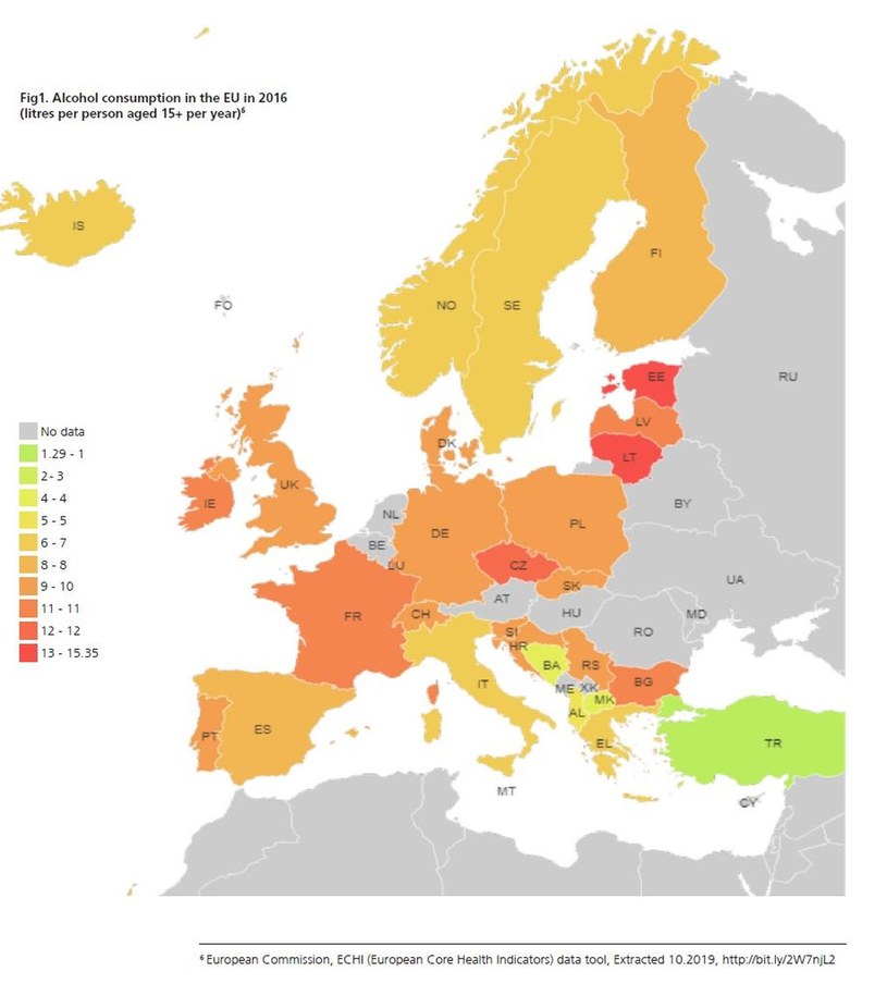 Średnie spożycie alkoholu w poszczególnych krajach europejskich /Informacja prasowa