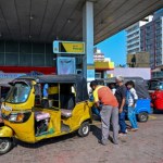 Sri Lanka chce ograniczać zużycie paliw. Wprowadza reglamentację dla kierowców