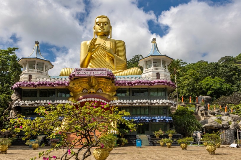 Sri Lanka i złota świątynia Dambulla. /123RF/PICSEL