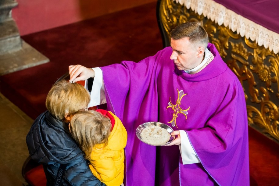 Środa Popielcowa w 2026 roku przypada 18 lutego /Tomasz Czachorowski/Polska Press/East News /East News