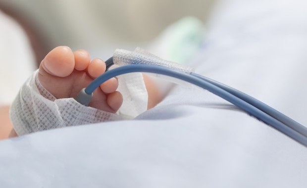 Środki odurzające w organizmie niemowlęcia. Trafiło do szpitala