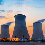 Stabilne ceny energii zapewni Polsce tylko elektrownia jądrowa