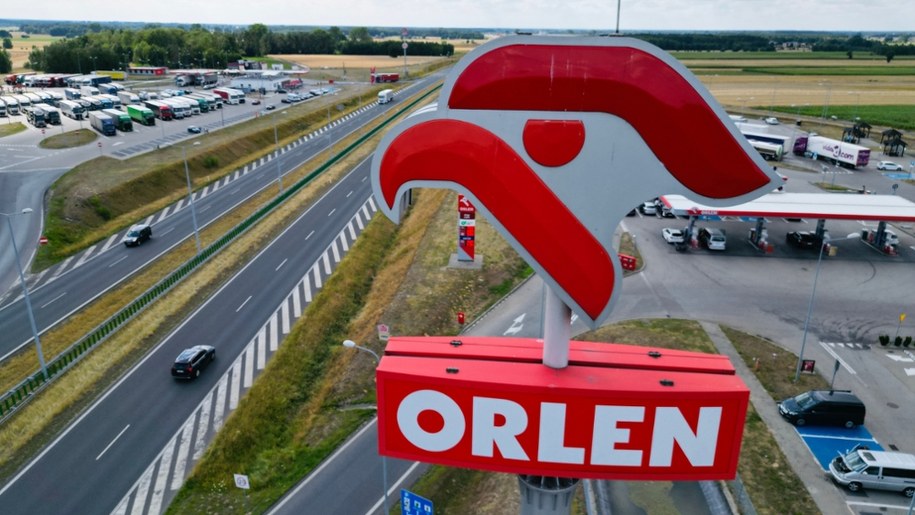 Stacja paliw Orlen /Shutterstock
