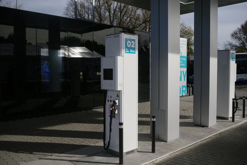 Hydrogen refueling station in Rybnik / Zbigniew Meissner / PAP
