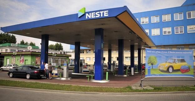 Stacje Neste przejdą do Shella. Fot. Włodzimierz Wasyluk /Reporter
