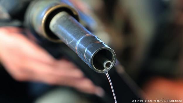 Stacje paliw nad Renem zaczynają mieć problemy /Deutsche Welle