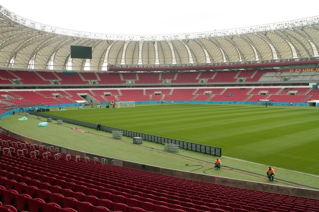 Stadion Beira Rio - jedna z aren tegorocznych piłkarskich MŚ /NecoVarella /PAP/EPA
