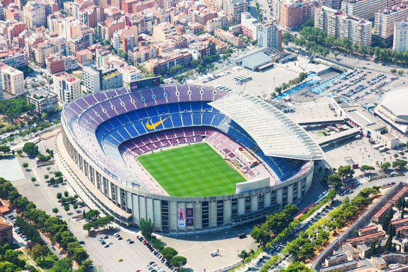 Stadion Camp Nou w Barcelonie /123RF/PICSEL
