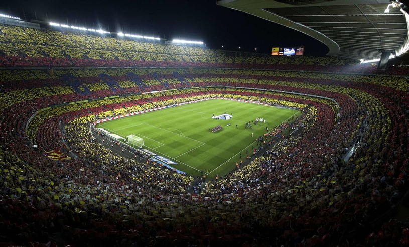 Stadion Camp Nou wypełniony po brzegi /AFP