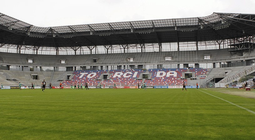Stadion Górnika Zabrze (zdjęcia z czerwca tego roku) /Jan Kowalski /Agencja Gazeta