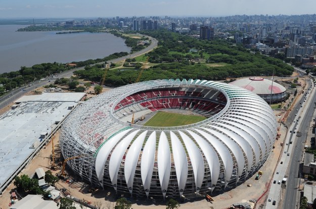 Stadion w Porto Alegre /DPA/Shaun Botterill /PAP