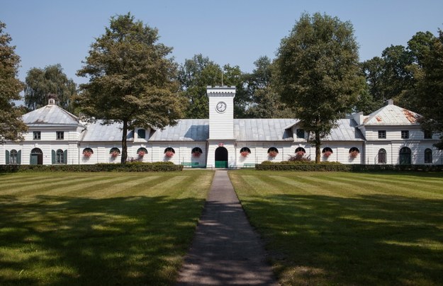 Stajnia nr 7 w stadninie w Janowie Podlaskim /Wojciech Jargiło /PAP