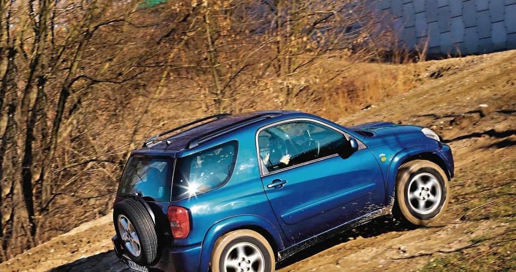 Stały napęd na 4 koła to gwarancja, że w trudnych warunkach układ się nie przegrzeje, jak u rywali ze sprzęgłem płytkowym. /Motor