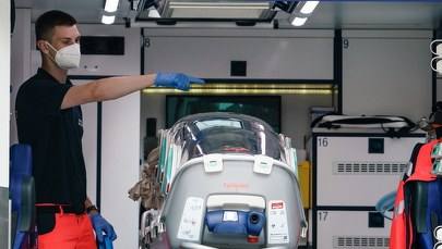 ​Stan Aleksieja Nawalnego jest bardzo niepokojący. Umarłby, gdyby nie lądowanie w Omsku