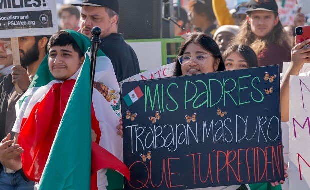 Stan Nowy Jork pozwany przez władze USA. Chodzi o nielegalnych imigrantów