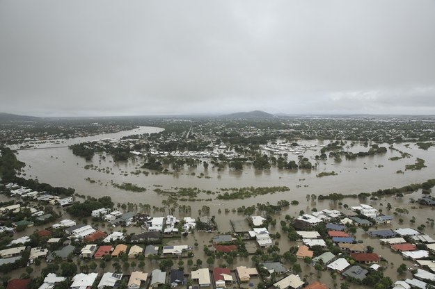 Stan Queensland w Australii zmaga się ze skutkami powodzi /EPA/ANDREW RANKIN /PAP/EPA