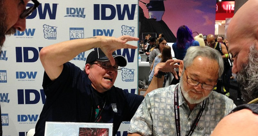 Stan Sakai z Kevinem Eastmanem (z lewej), jednym z twórców Wojowniczych Żółwi Ninja /materiały prasowe