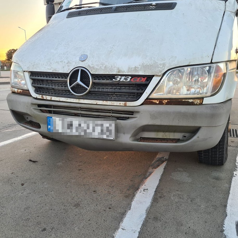 Stan techniczny mercedesa od razu wzbudził podejrzenia policjantów /Policja Lublin /Policja