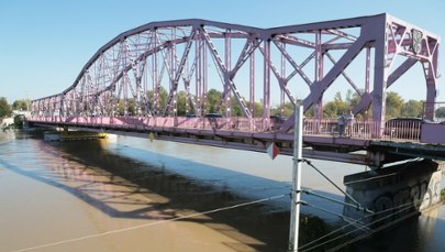 Stan wody alarmująco wysoki. Ostrzeżenia dla kilku regionów