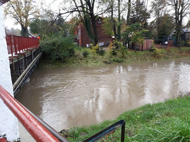 Stan wody w rzece w Pasłęku niebezpiecznie się podnosi /Gorąca Linia RMF FM