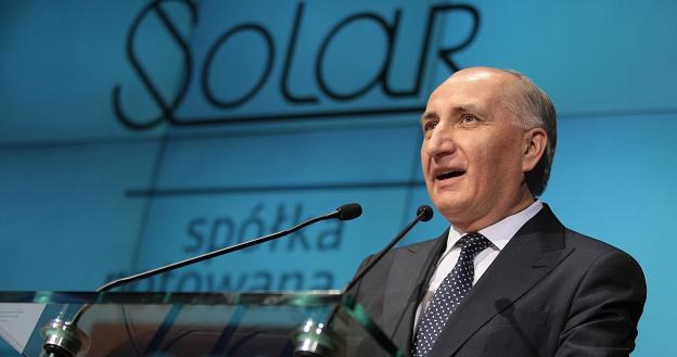 Stanisław Bogacki, prezes Solar Company, w czasie debiutu na GPW /PAP
