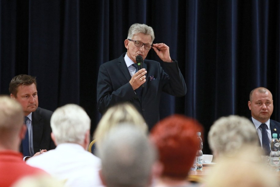 Stanisław Piotrowicz na spotkaniu z wyborcami /Marcin Bednarski /PAP