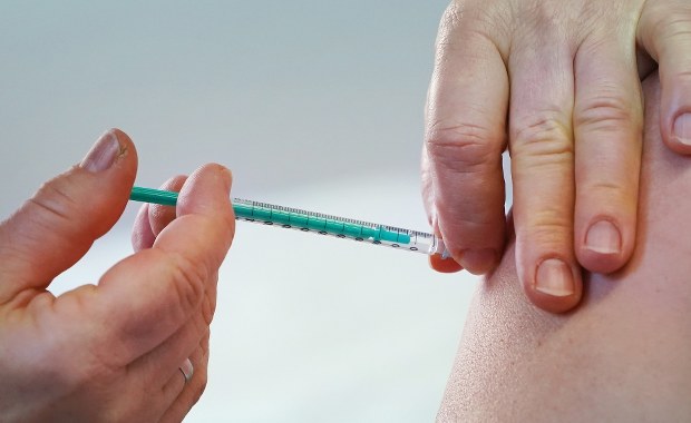 Stanowcze "nie" ministra zdrowia dla chińskiej szczepionki