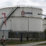 Stany Zjednoczone zablokowały sprzedaż Łukoilu. "Marionetka Kremla"