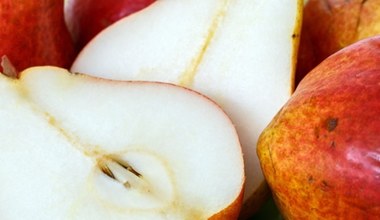 Stara odmiana gruszki, uważana z najsmaczniejsza na świecie. Rozpływa się w ustach, ma cytrynowo-korzenny smak