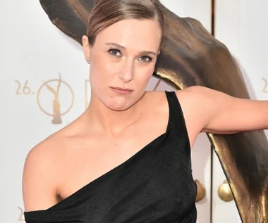 "Staram się inspirować młodych". Lena Góra przeciera szlaki w głośnym serialu