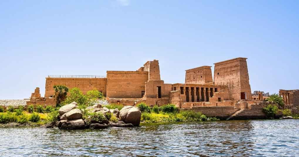 Starannie zachowana Świątynia Izydy na wyspie File w Egipcie /materiały promocyjne