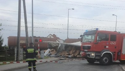 Staranował szlaban i wjechał pod pociąg: Prokuratura wystąpi o areszt dla kierowcy