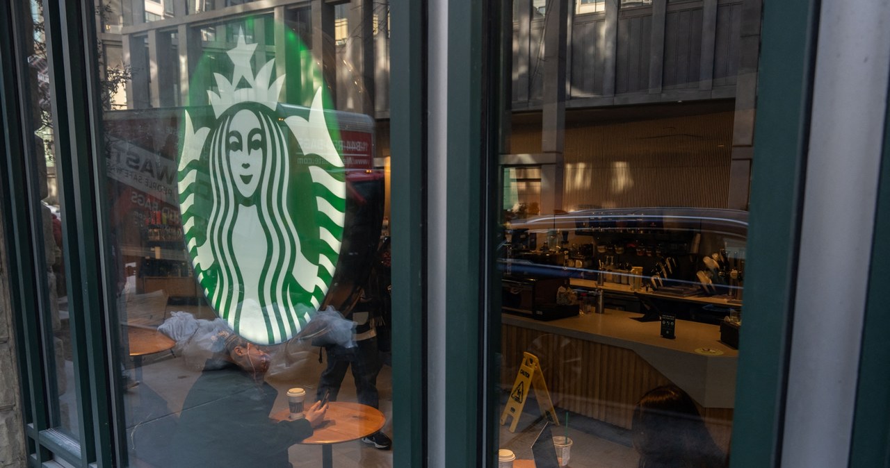 Starbucks planuje zwolnienia, szczegóły poda w marcu /Adam Gray/Getty Images/AFP /AFP