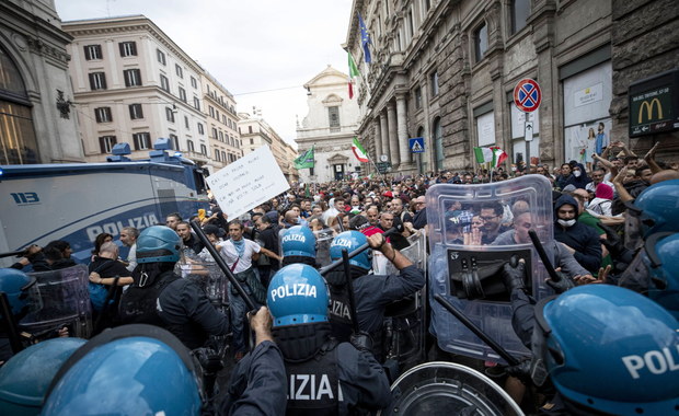 Starcia antyszczepionkowców z policją w Rzymie