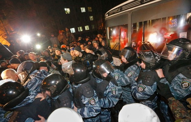 Starcia demonstrantów i milicji w Kijowie, styczeń 2014 /SERGEY DOLZHENKO /PAP/EPA