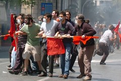 Starcia w Grecji podczas demonstracji 1-majowych. Policja użyła gazu łzawiącego i pałek
