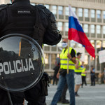Starcia z policją w Słowenii. Protest przeciwko restrykcjom pandemicznym