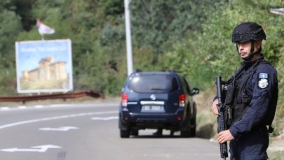 Starcia z Serbami. Wozy opancerzone policji wjechały do wsi w Kosowie