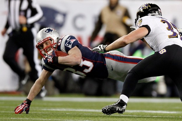 Starcie w meczu New England Patriots z Baltimore Ravens /DOMINICK REUTER /PAP/EPA