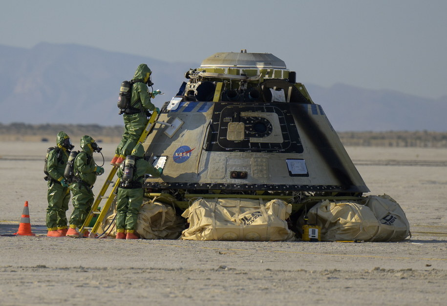 Starliner po wylądowaniu na poligonie w Nowym Meksyku /NASA/Bill Ingalls /PAP/EPA