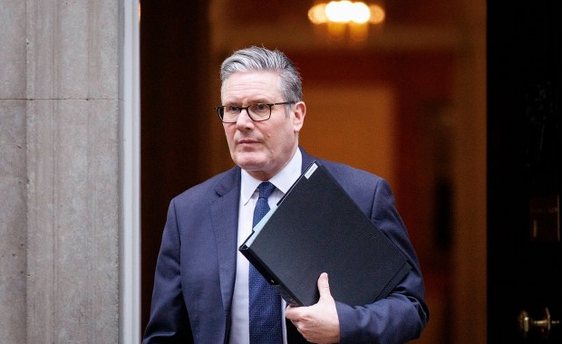 ​Starmer ustąpi ze stanowiska? Ekspert nie ma złudzeń